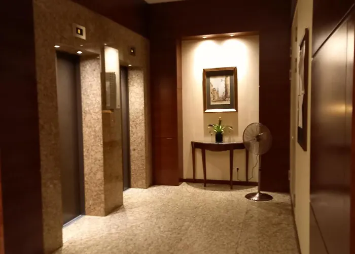 Vip Atelier Centrum Bagno * Varşova