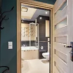 Vip Atelier Centrum Bagno * Varšava